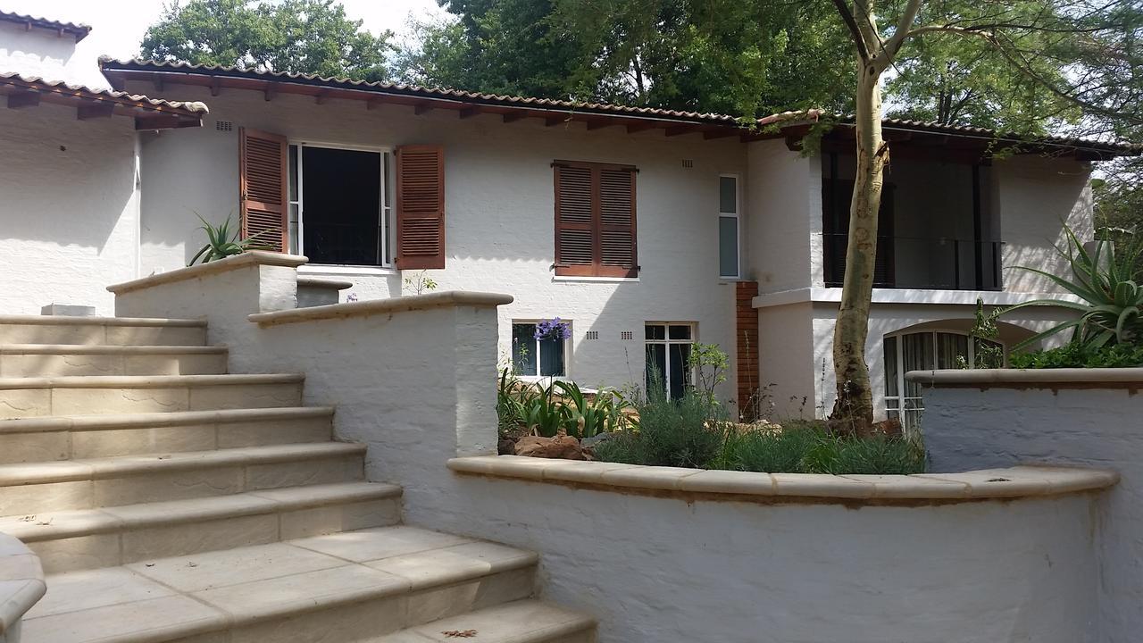 Amberhall Guesthouse Johannesburg Exterior foto
